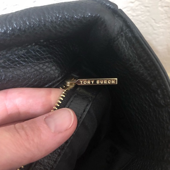 Tory Burch Thea Round Tote Black Leather Shoulder Bag - Picture 9 of 12